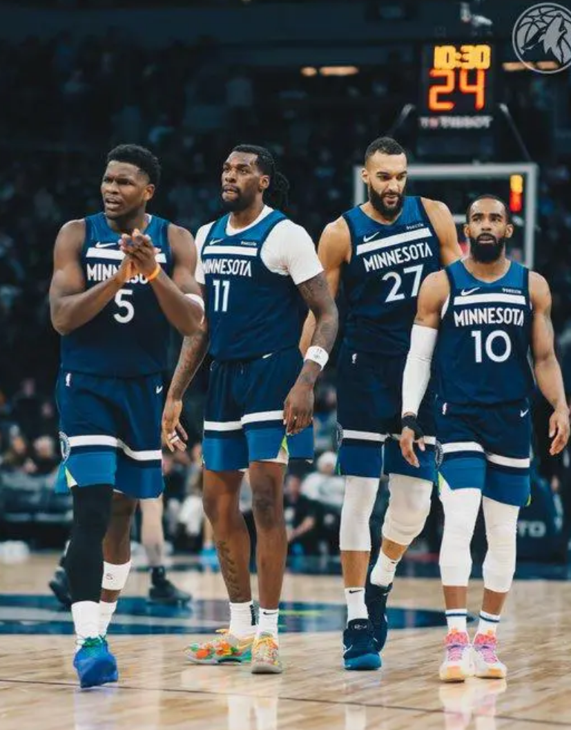 熊猫体育-森林狼挑战开拓者